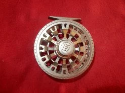 Hardy Ultralite CA DD 5000 -perhokela, Titanium -Halpa Perhonsidonta kauppa DSCN1085