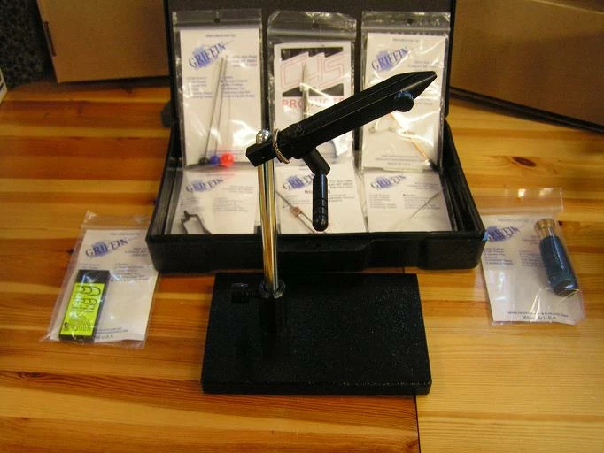 Griffin Montana Pro II -penkki & Työkalut 3 Griffin Montana Pro II -penkki & Työkalut