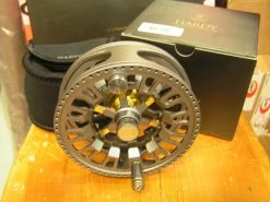 Hardy Ultralite CA DD 9000 -perhokela, Titanium