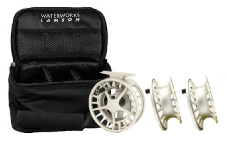 Waterworks-Lamson Liquid 1.5 Vapor -perhokela + 2varapuolaa 3 Waterworks-Lamson Liquid 1.5 Vapor -perhokela + 2varapuolaa